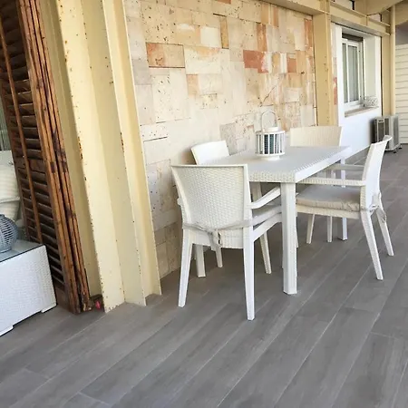 Apartamento Carle Magne E-2 *